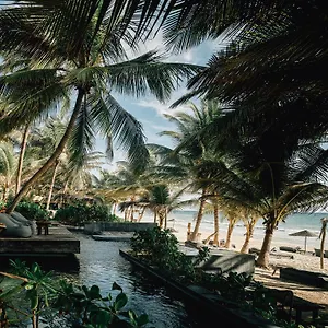 4* Hotel Nomade